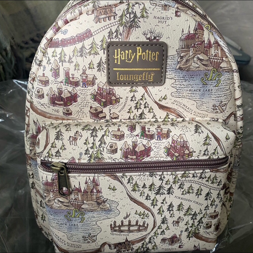 New! SOLDOUT Harry Potter Loungefly backpack